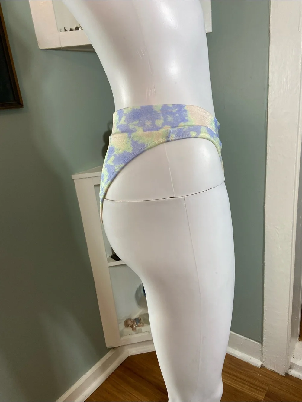 NWT New Triangl Swimwear Pastel Tie-Dye Bikini Bottoms Large L
